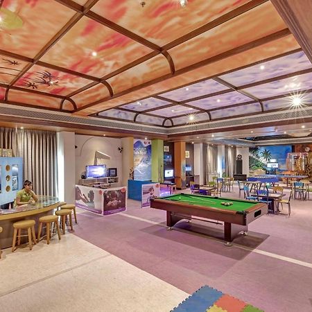 ホテル クラブ マヒドラ エメラルド パームズ ベナウリム エクステリア 写真